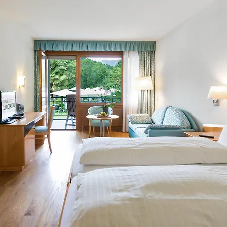 Hotel & Cacciatori 4*