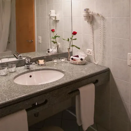 Hotel & Cacciatori 4*