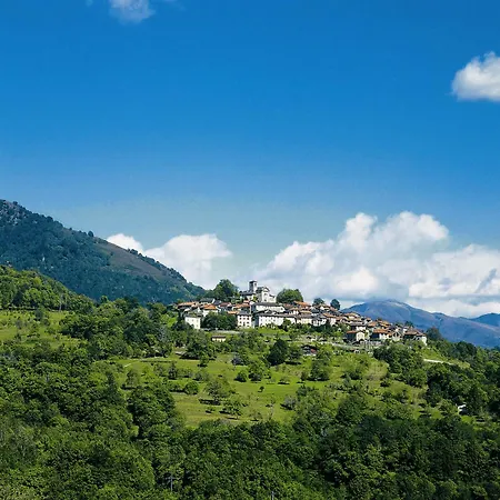 Hotel & Cacciatori 4*