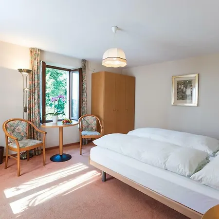 Hotel & Cacciatori Cademario